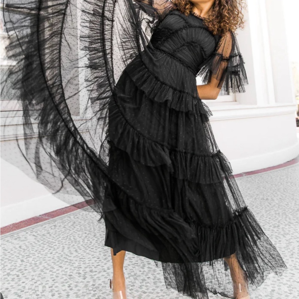 Ivy City Co Whimsical dress in black